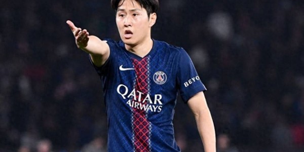 法甲消息：巴黎圣日耳曼主场1-3摩纳哥，争冠形势骤紧