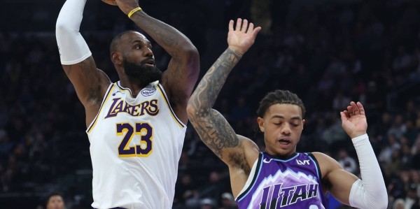 湖人险胜之夜命门再度暴露 老詹已接受三当家新定位？