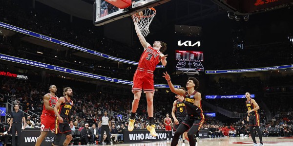 吉迪19+12特雷杨空砍36分 老鹰不敌公牛三连败