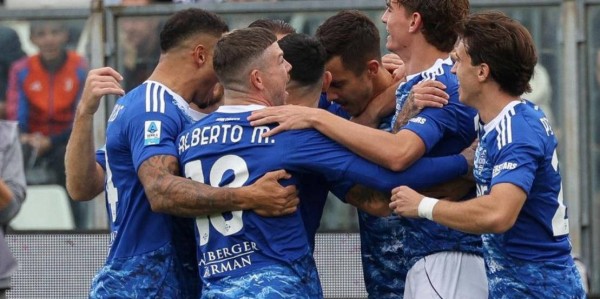 阿根廷新秀尼科-帕斯，能否继承梅西的衣钵？